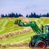imageVEVOR 39quot Hay Spear Bale Spears 1600lbs Loading Capacity Skid Steer Loader Tractor Bucket Attachment with 2pcs 175quot Stabilizer Spears and 60quot Chain Quick Attach Spike ForksSquare type